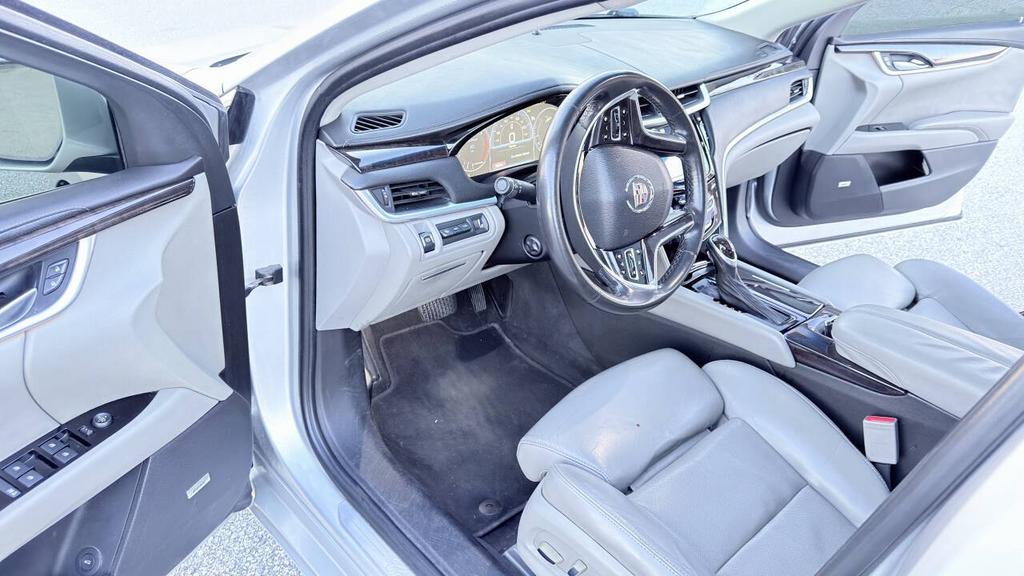 2013 Cadillac XTS - $7,800