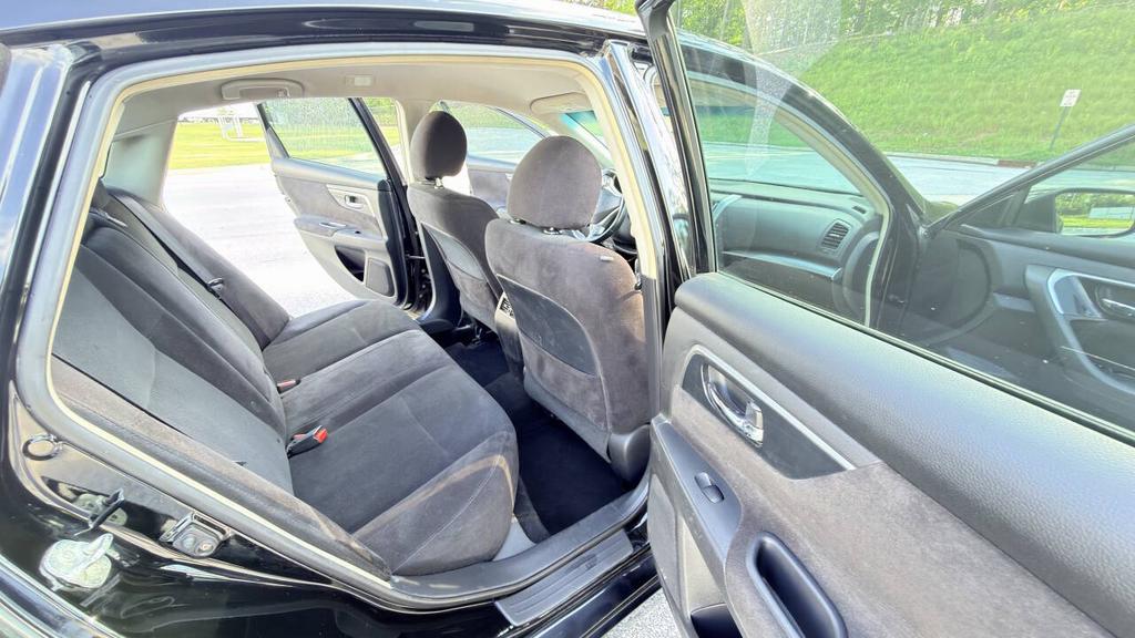 2013 Nissan Altima - $5,999
