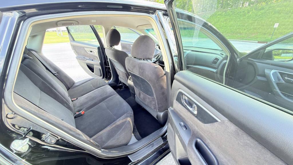 2013 Nissan Altima - $5,999