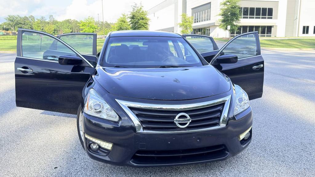 2013 Nissan Altima - $5,999