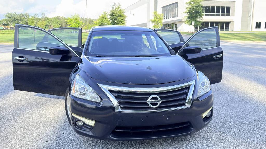 2013 Nissan Altima - $5,999