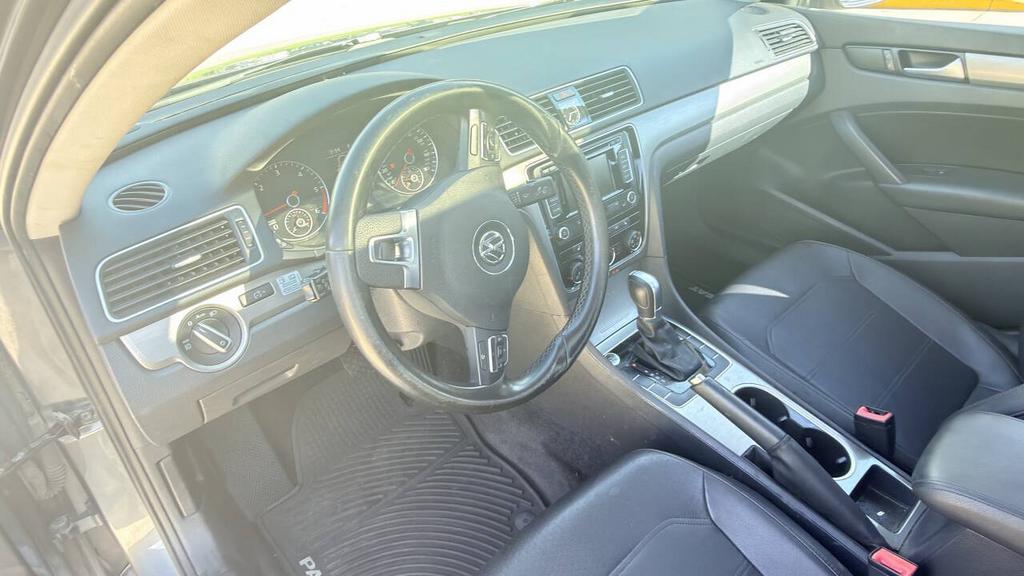 2015 Volkswagen Passat - $5,999
