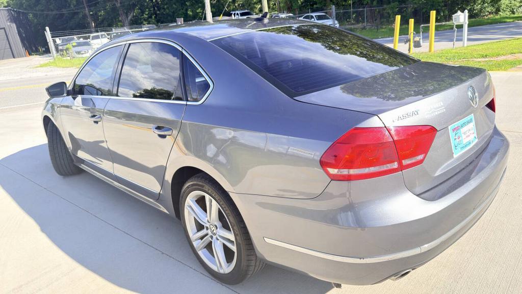 2015 Volkswagen Passat - $5,999