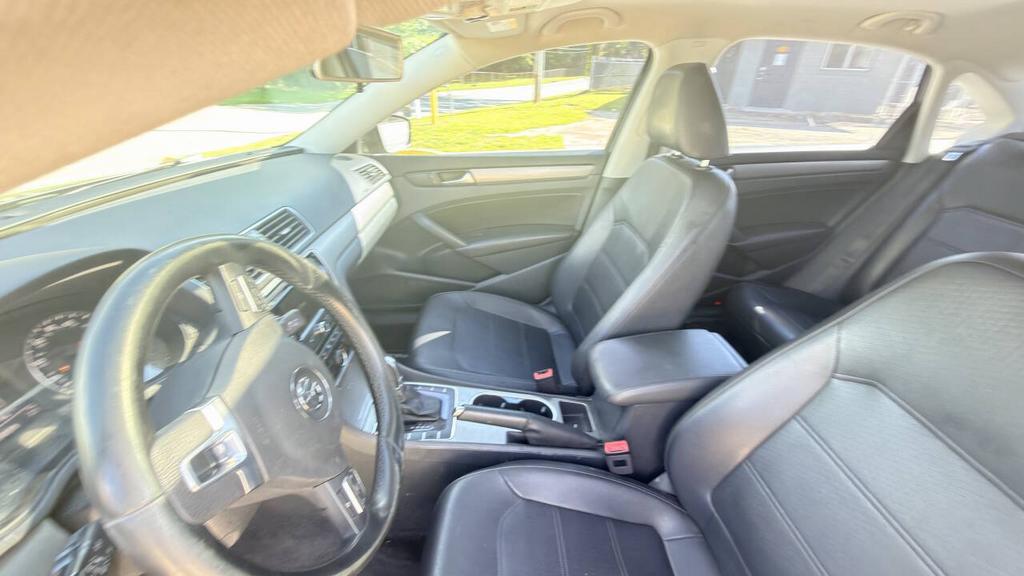 2015 Volkswagen Passat - $5,999