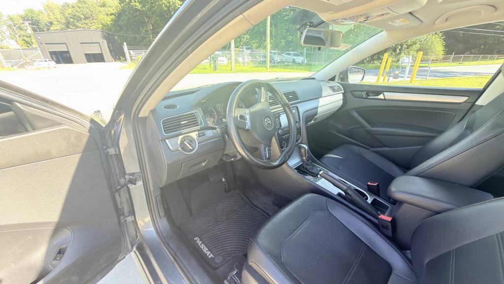 2015 Volkswagen Passat - $5,999