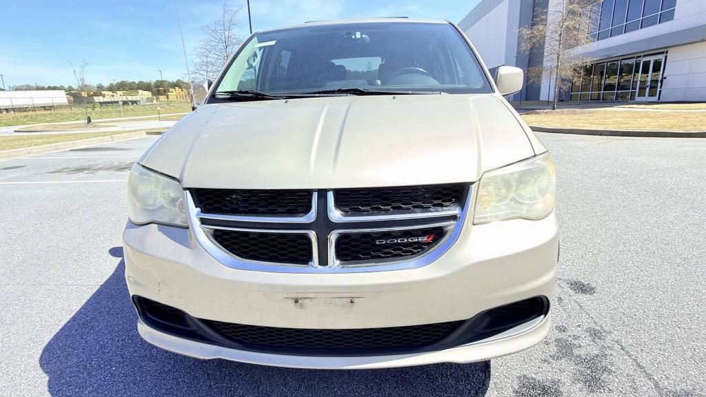 2012 Dodge Grand Caravan - $2,999