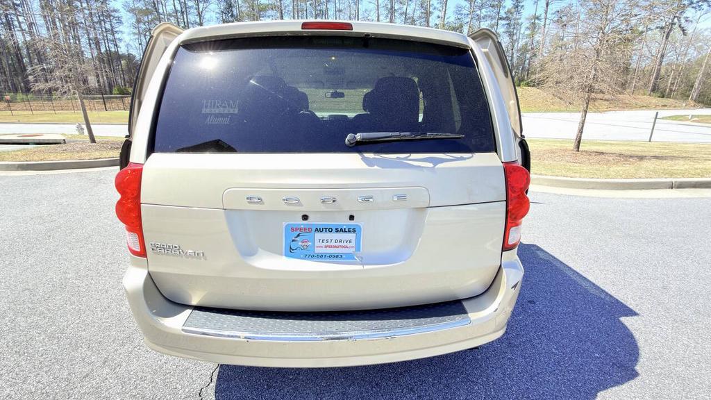 2012 Dodge Grand Caravan - $2,999