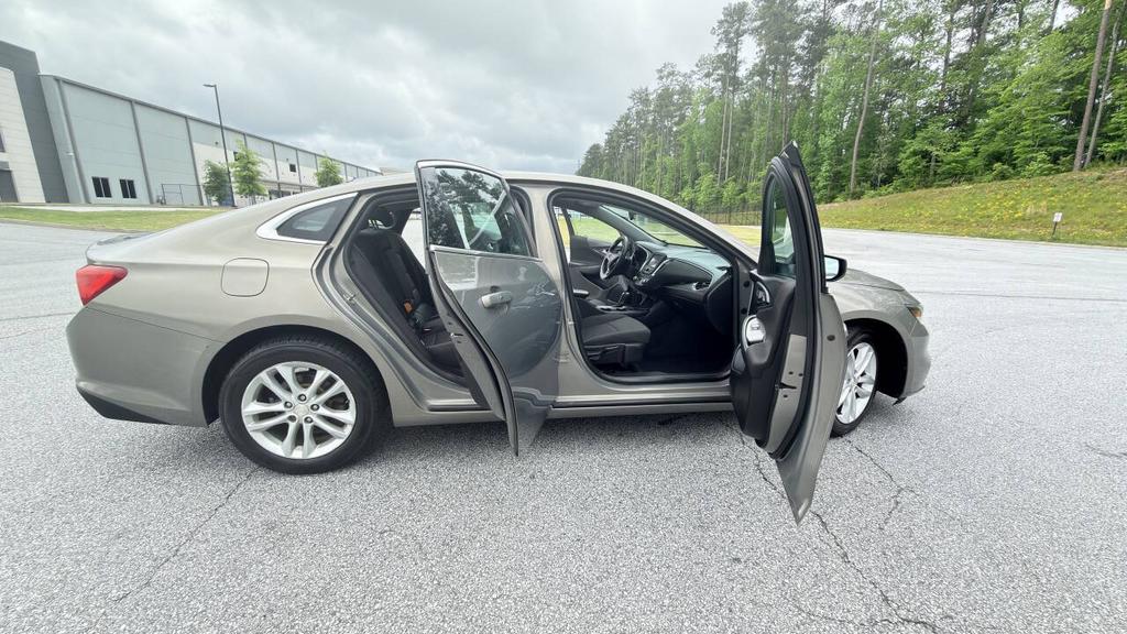 2017 Chevrolet Malibu - $6,500