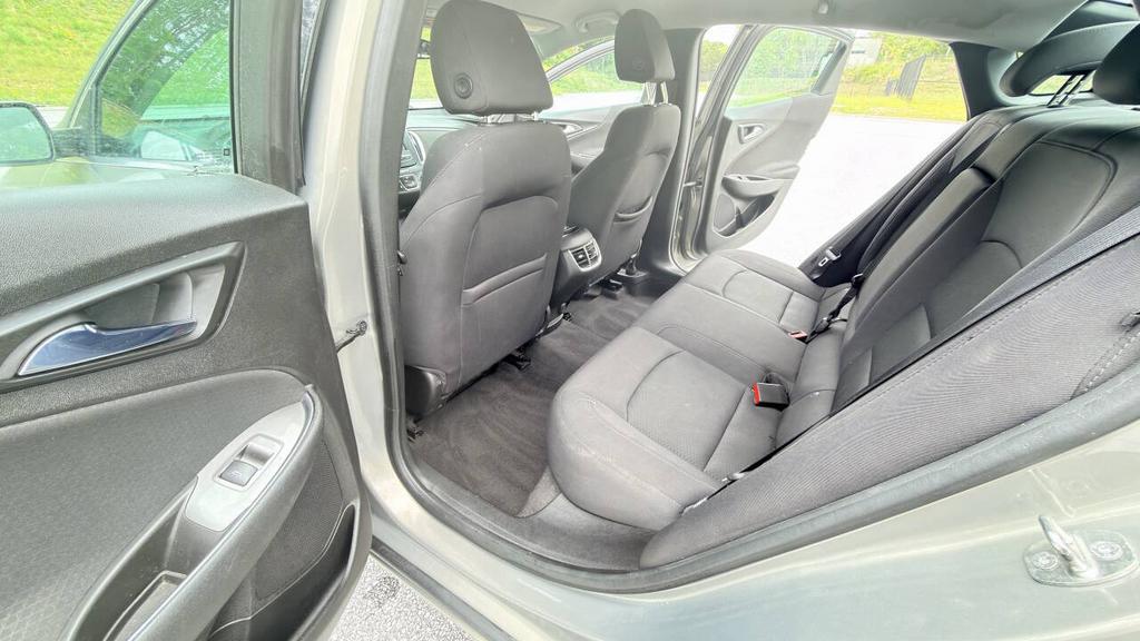 2017 Chevrolet Malibu - $6,500