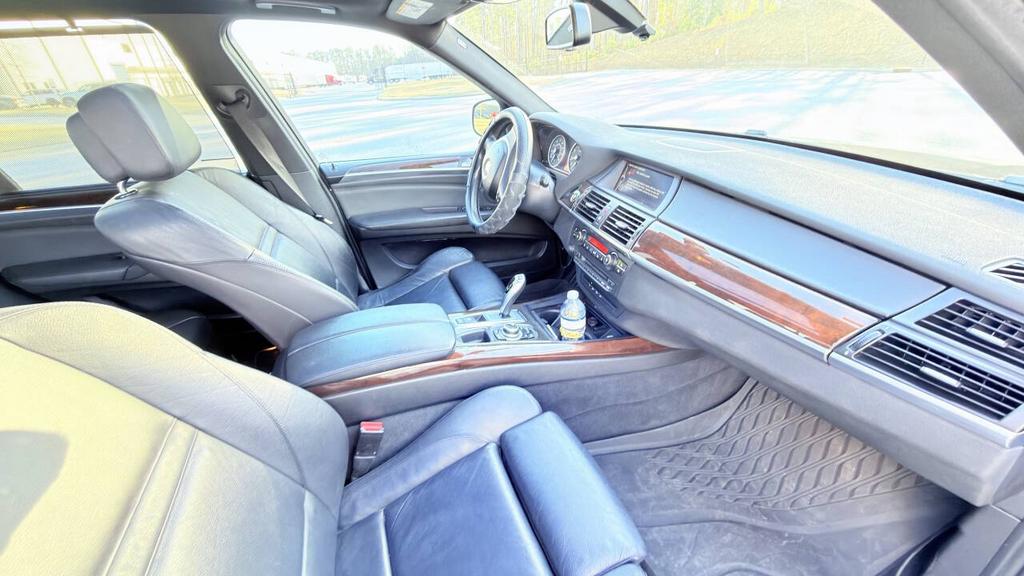 2013 BMW X5 - $8,500