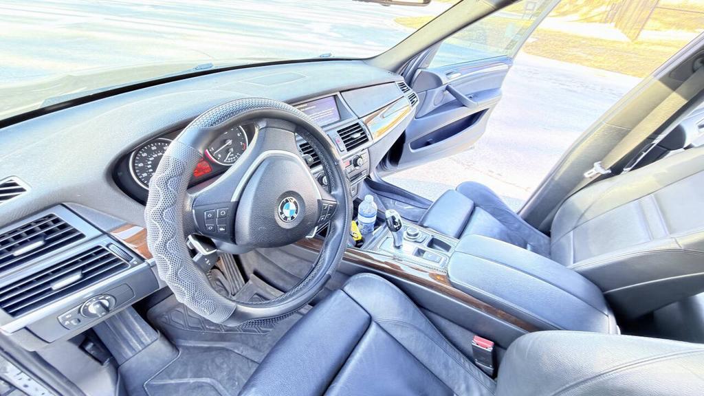 2013 BMW X5 - $8,500