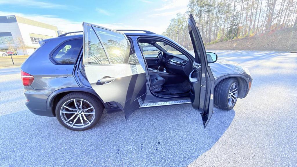 2013 BMW X5 - $8,500