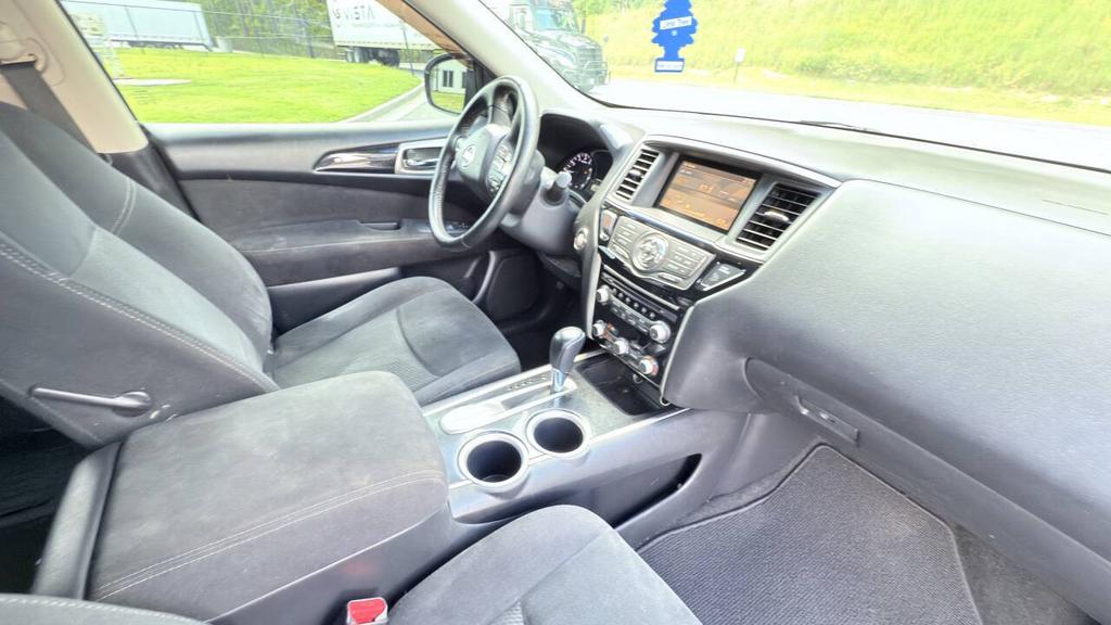 2013 Nissan Pathfinder - $6,999