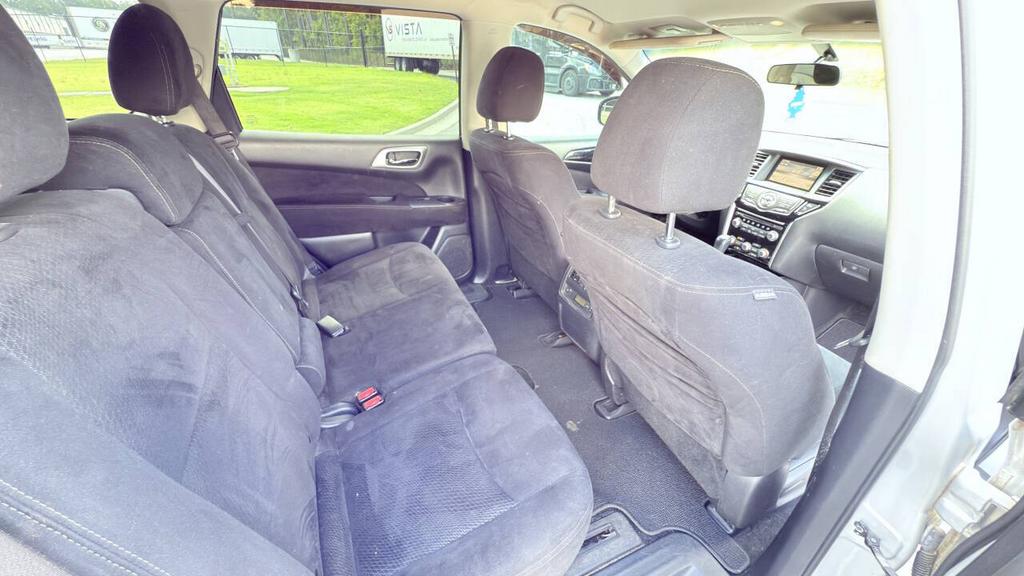 2013 Nissan Pathfinder - $6,999