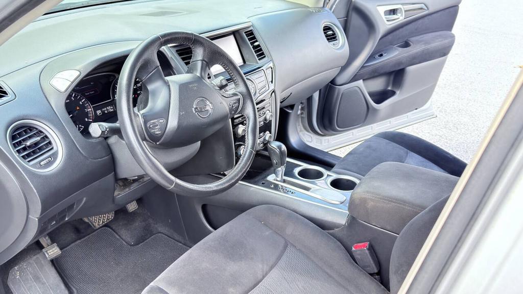 2013 Nissan Pathfinder - $6,999