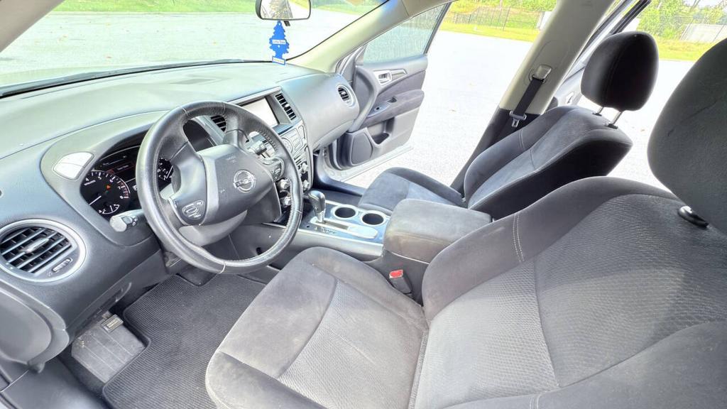 2013 Nissan Pathfinder - $6,999