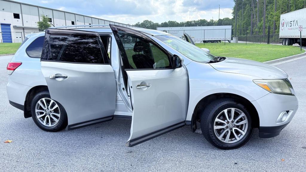 2013 Nissan Pathfinder - $6,999