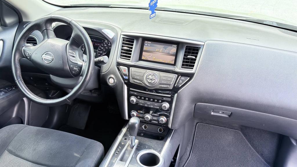 2013 Nissan Pathfinder - $6,999