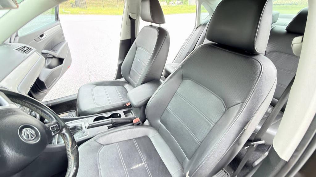 2014 Volkswagen Passat - $6,500