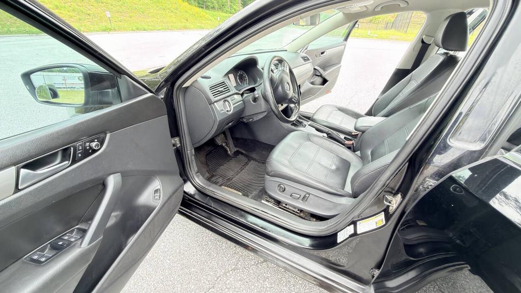 2014 Volkswagen Passat - $6,500