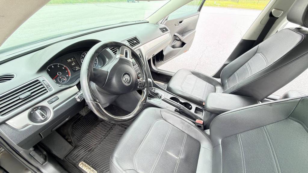 2014 Volkswagen Passat - $6,500
