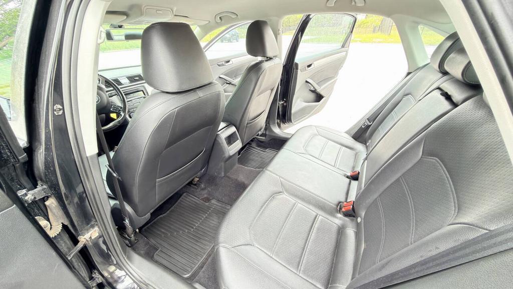 2014 Volkswagen Passat - $6,500
