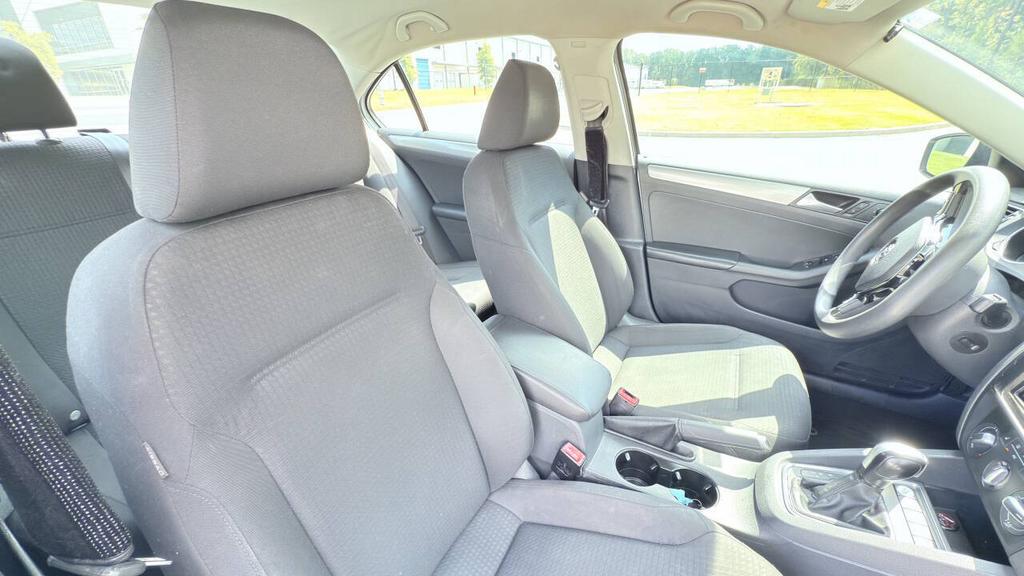 2015 Volkswagen Jetta - $7,500