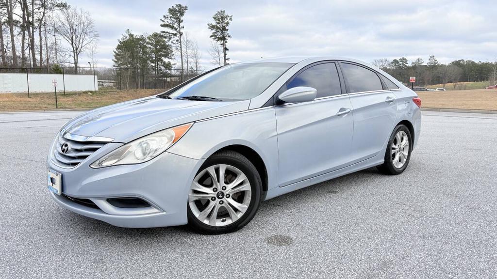 2011 Hyundai Sonata - $5,500