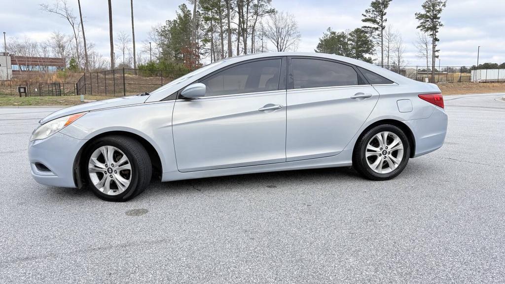 2011 Hyundai Sonata - $5,500