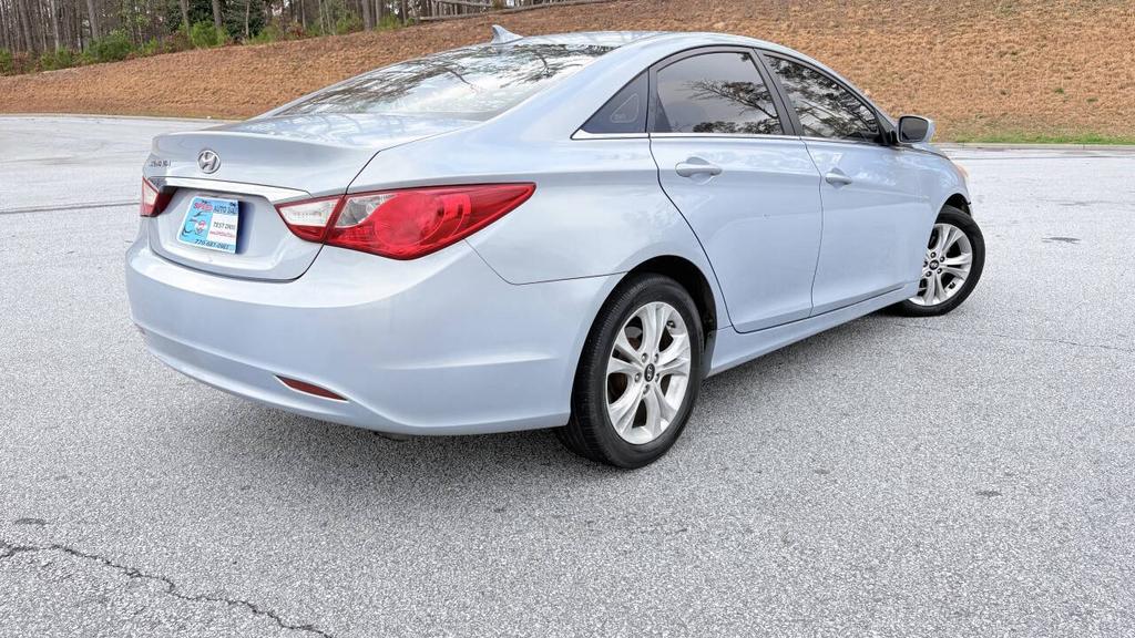 2011 Hyundai Sonata - $5,500