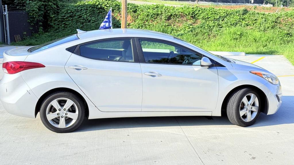 2011 Hyundai Elantra - $6,500