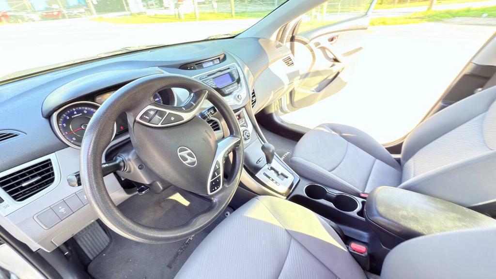 2011 Hyundai Elantra - $6,500
