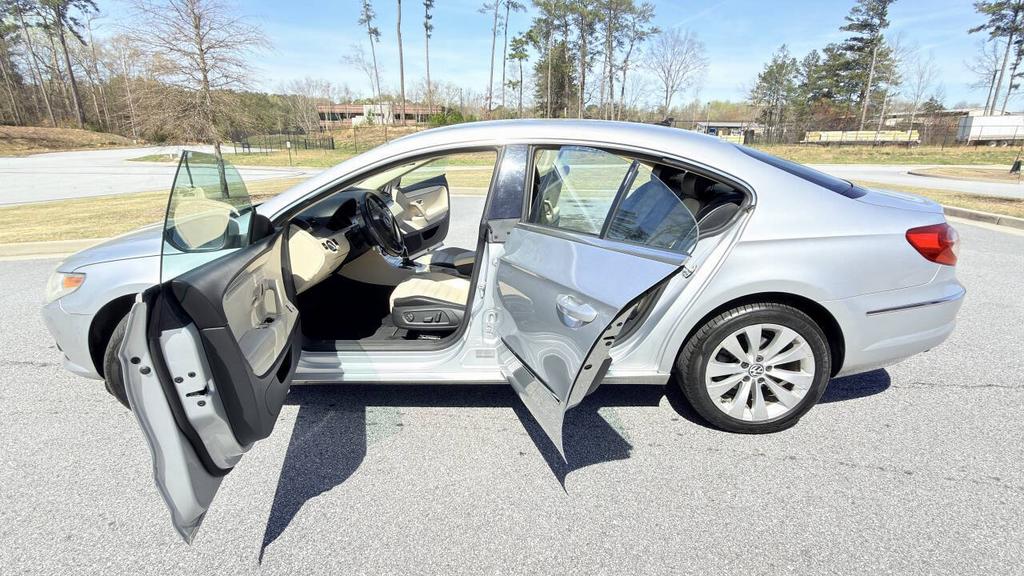 2010 Volkswagen CC - $5,950