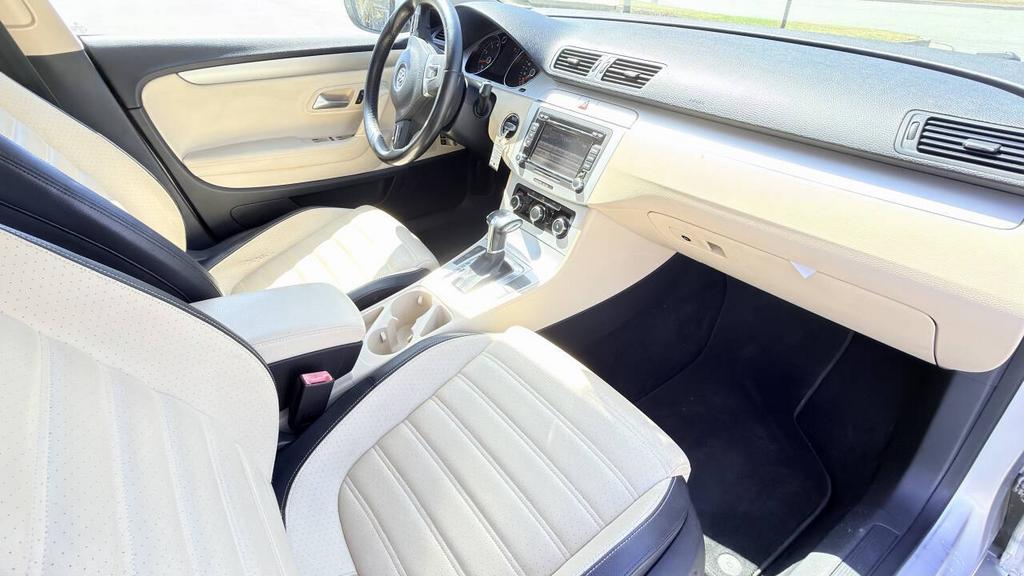 2010 Volkswagen CC - $5,950