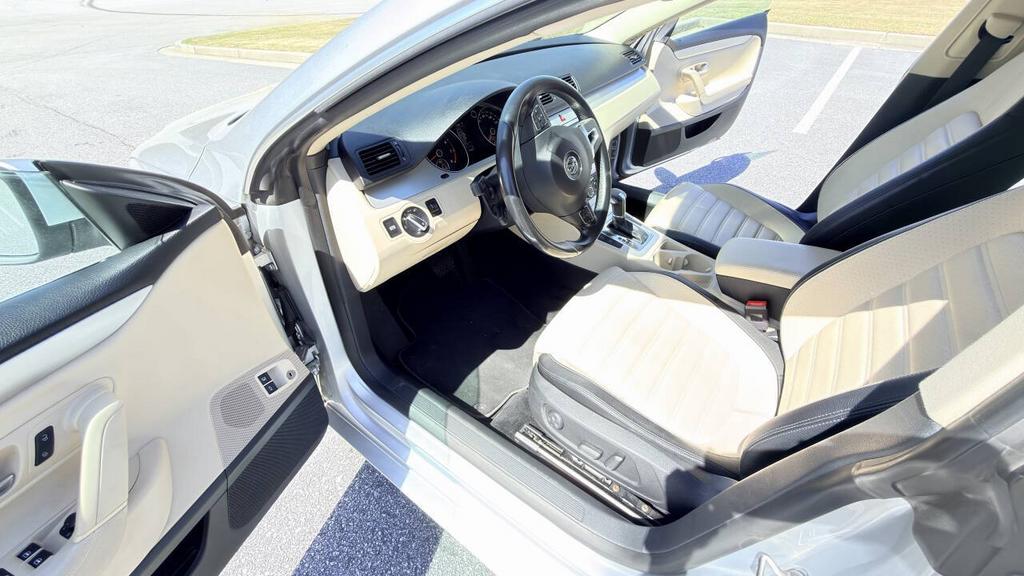 2010 Volkswagen CC - $5,950