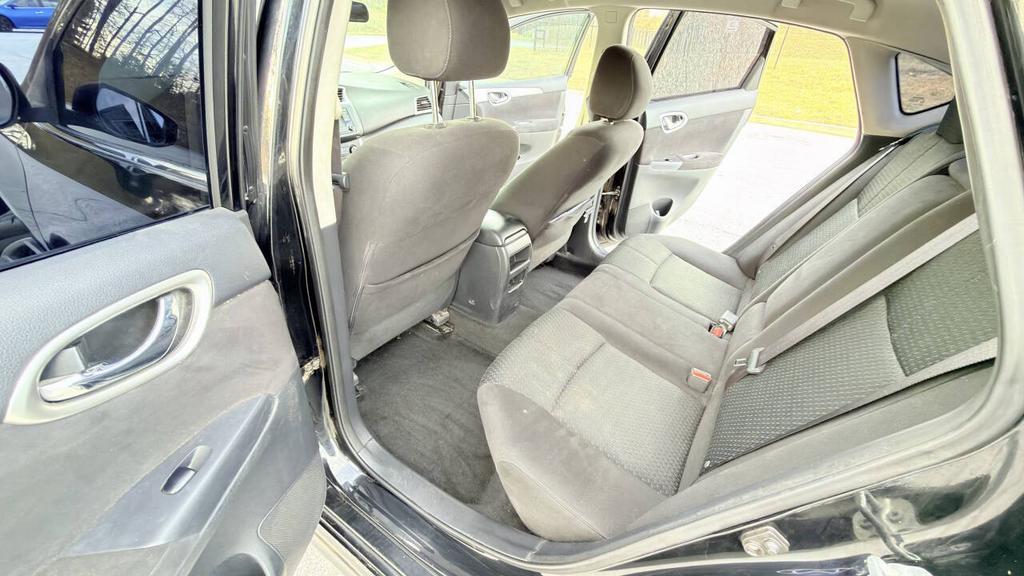 2015 Nissan Sentra - $5,000
