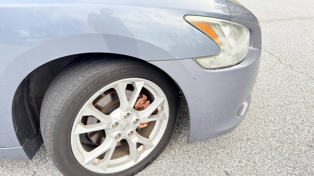 2012 Nissan Maxima - $5,900