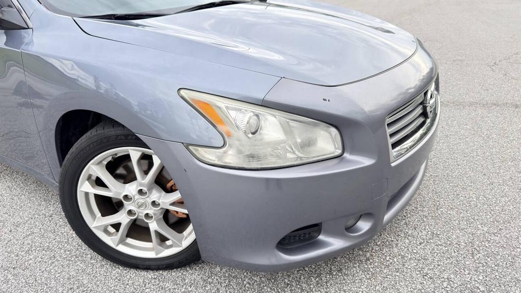 2012 Nissan Maxima - $5,900