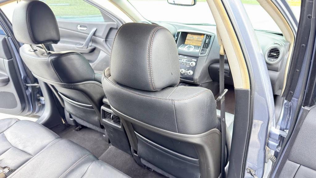 2012 Nissan Maxima - $5,900