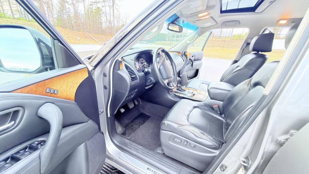 2012 INFINITI Qx56 - $10,999