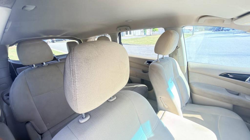 2015 Nissan Pathfinder - $4,999