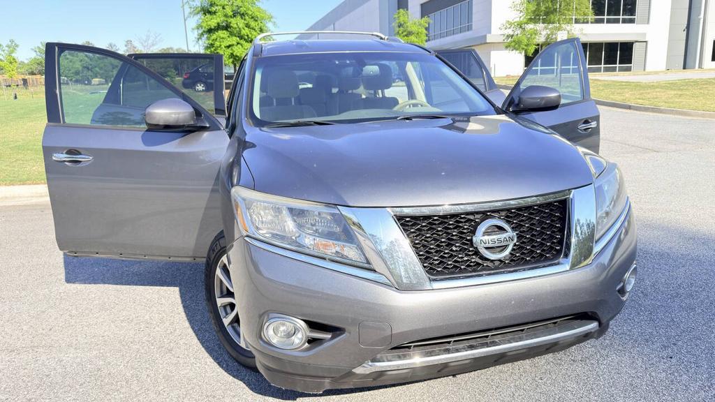 2015 Nissan Pathfinder - $4,999