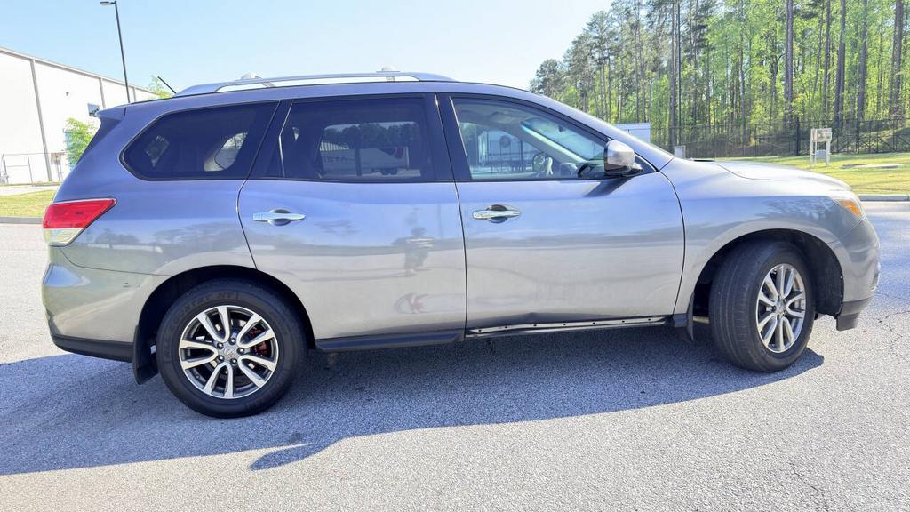 2015 Nissan Pathfinder - $4,999