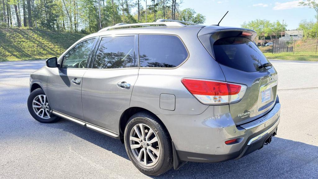 2015 Nissan Pathfinder - $4,999