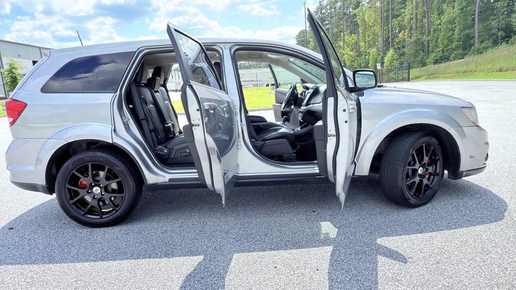 2018 Dodge Journey - $6,999