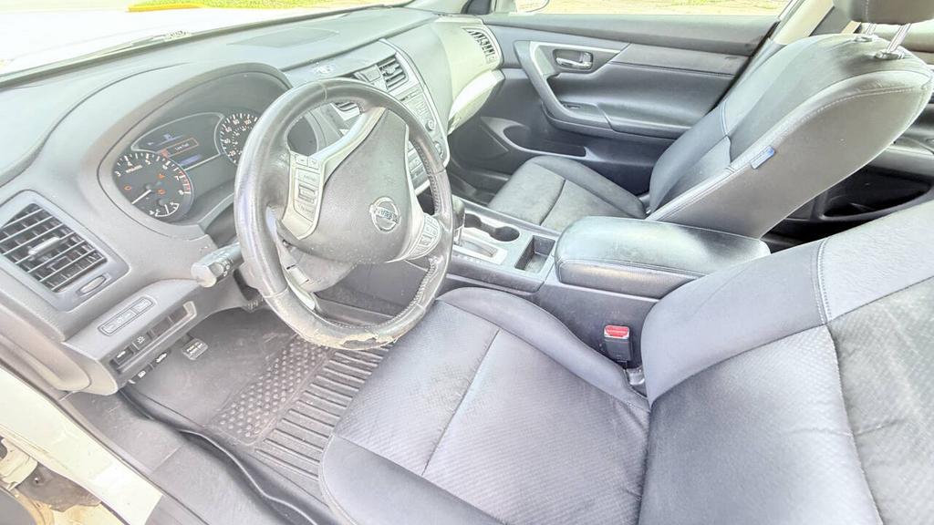 2017 Nissan Altima - $4,500