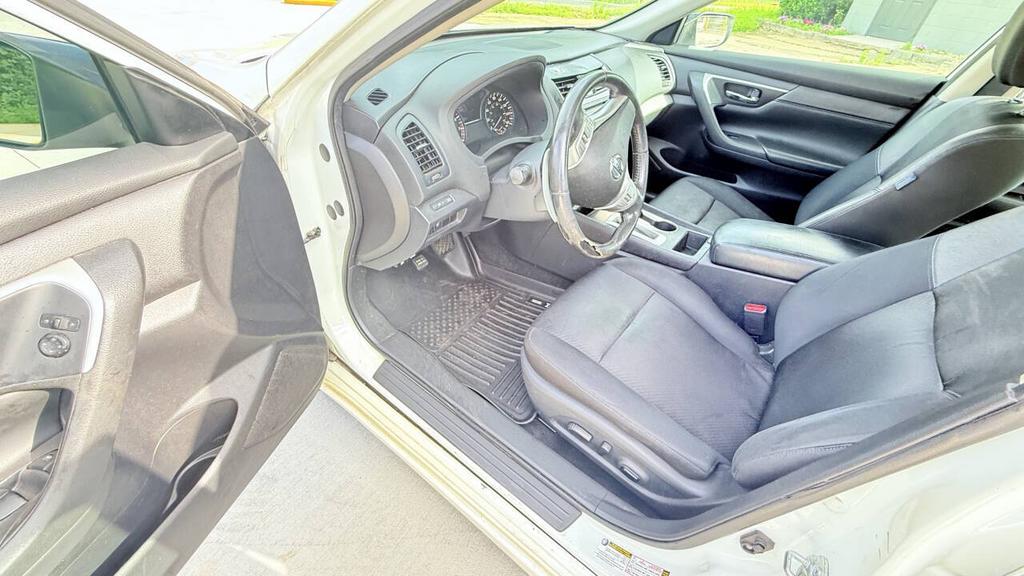 2017 Nissan Altima - $4,500
