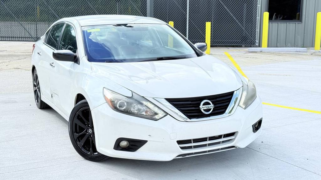 2017 Nissan Altima - $4,500