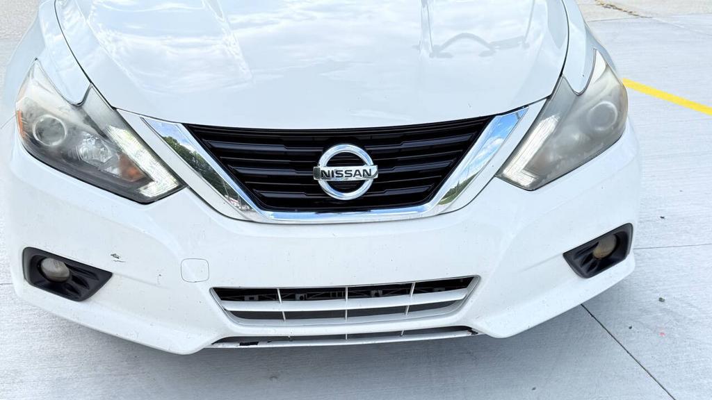 2017 Nissan Altima - $4,500