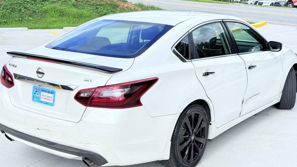 2017 Nissan Altima - $4,500